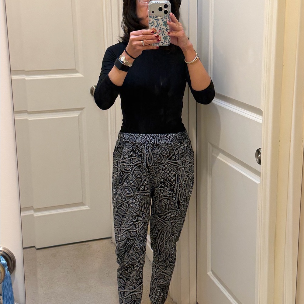 Foreign Exchange Black and White Patterned Cropped Pants